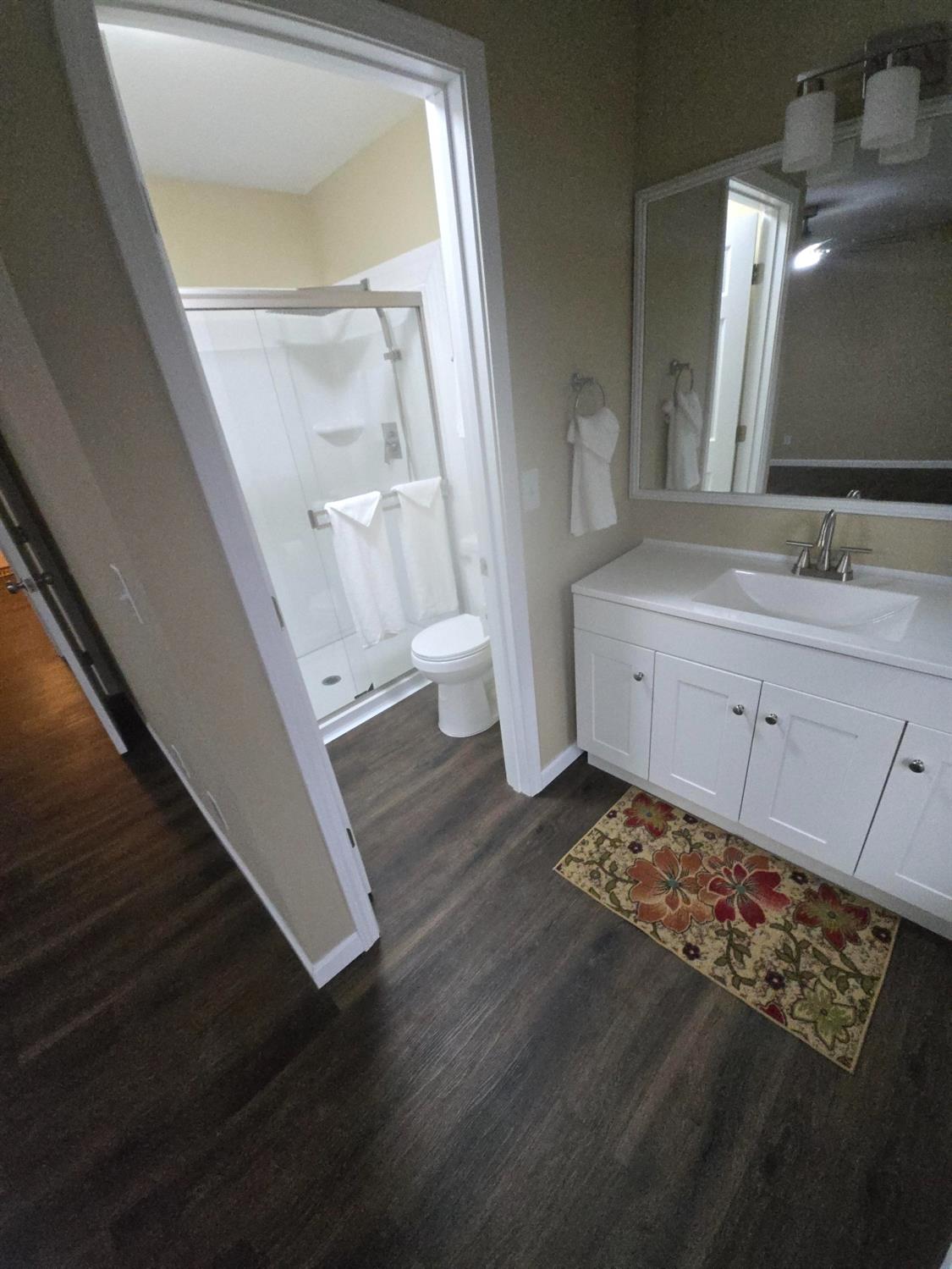 1946 Calimyrna Ave, Clovis, CA 93611