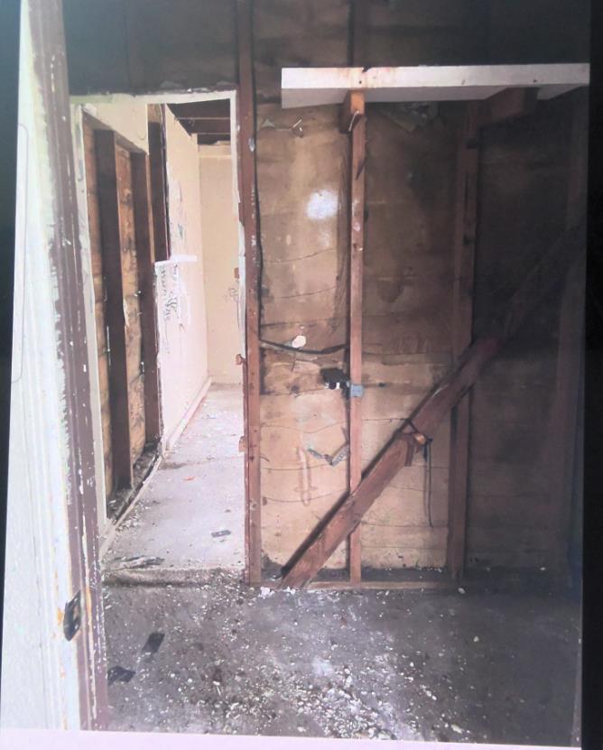 2003 E Buckingham Way, Fresno, CA 93726