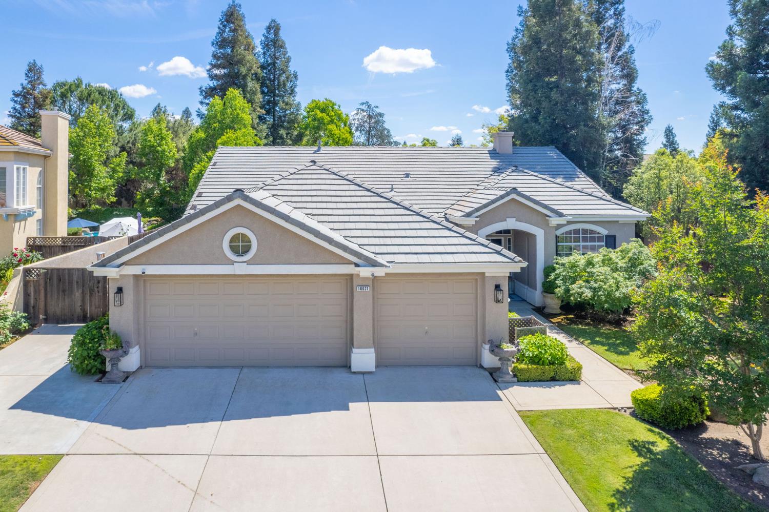 10621 N Pierpont Cir