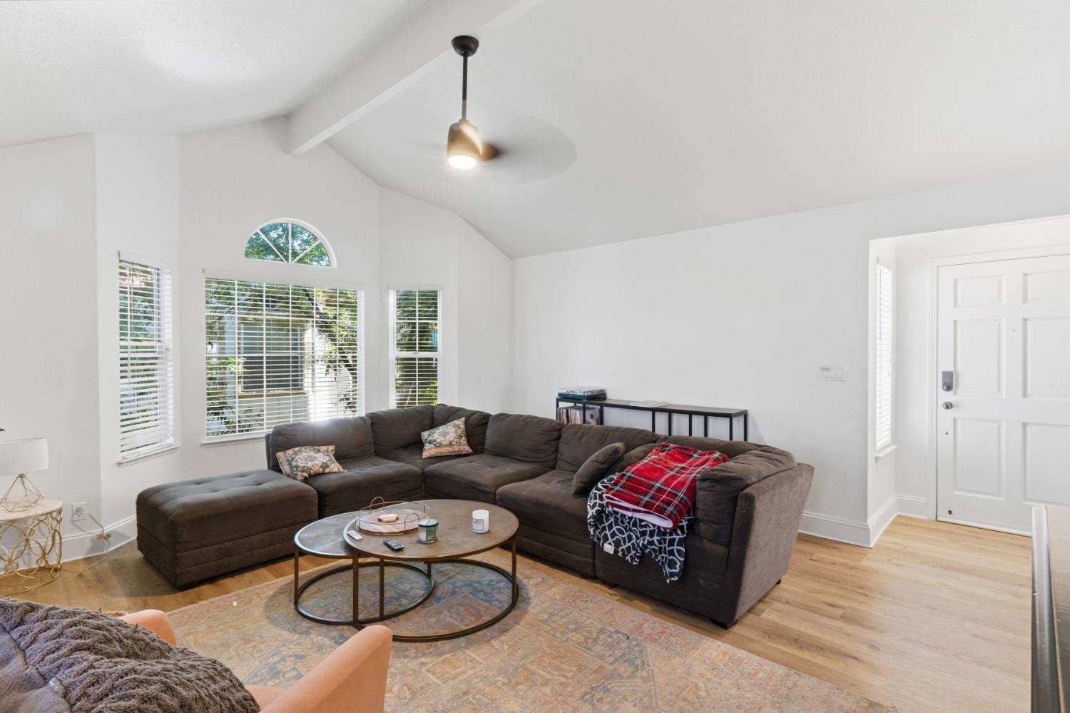 8147 N Cedar Ave #203